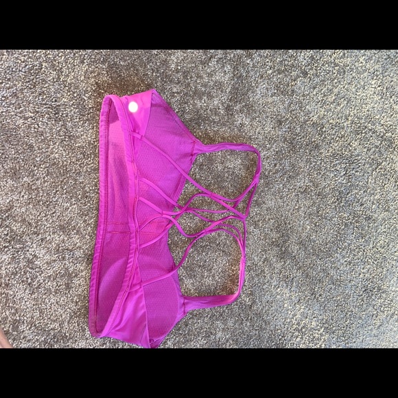 Lululemon free to be wild bra 12 fuchsia - Picture 2 of 3